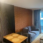 Bruno I Bianca W Symphony Modern Tower 2 I 3 Pietro Lägenhetshotell