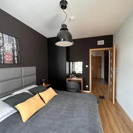 Bruno W Symphony Modern Tower Hotel apartamentowy Gdynia