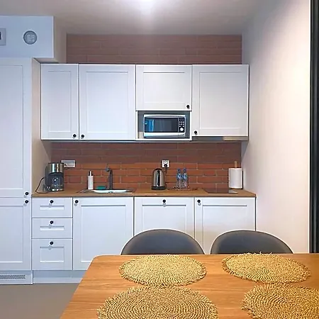 Lejlighedshotel Bruno I Bianca W Symphony Modern Tower 2 I 3 Piętro 3*